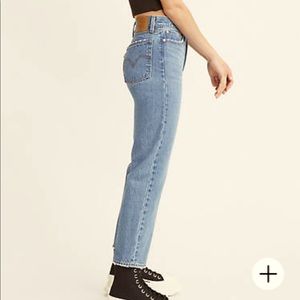 Levi Wedgie Fit Straight Leg Cropped Jeans